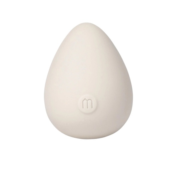 New! Maude Drop Personal Massager - Picture 2 of 7